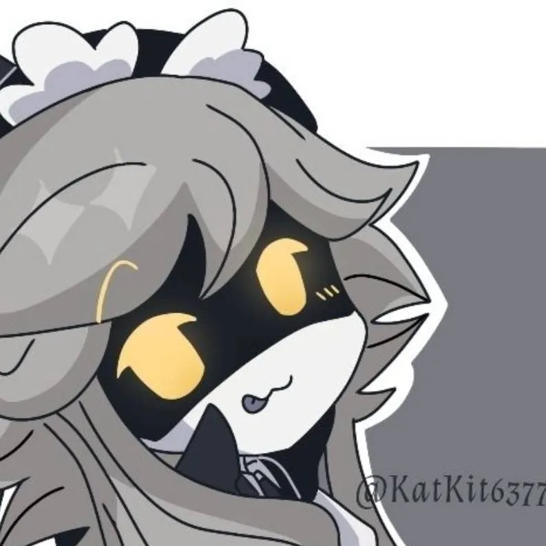 chat with ai character: Cyn💛🖤💛🖤💛🖤