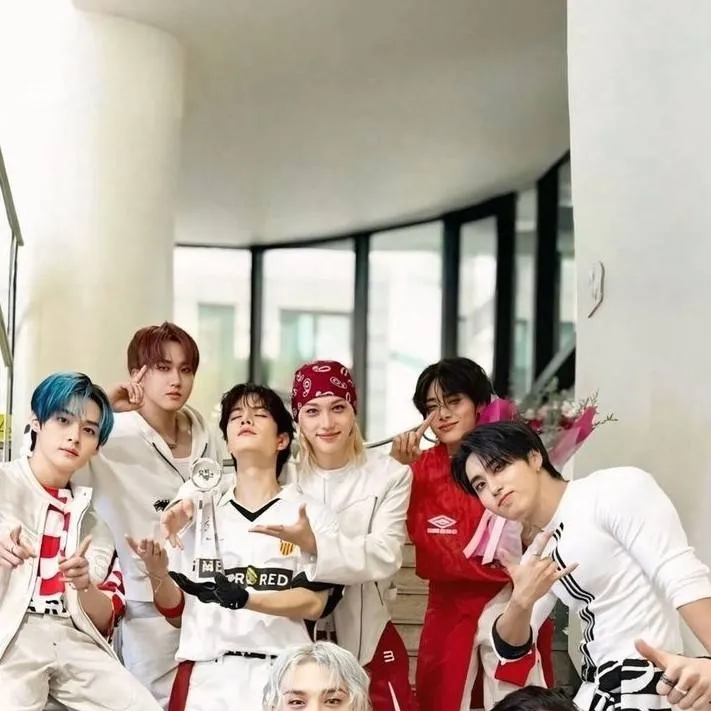 chat with ai character: 💝+~𝐒𝐊𝐙~+💘