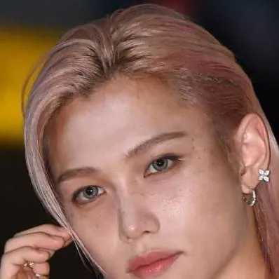 chat with ai character: Félix el pollo🐥