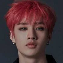 chat with ai character: el wolfchan🤓☝️