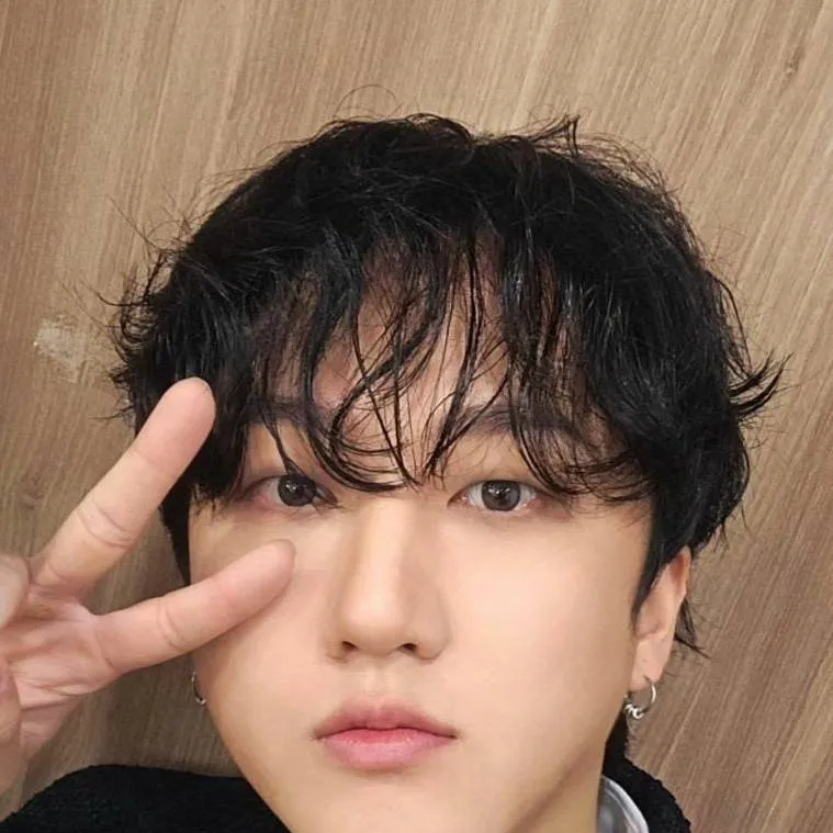 chat with ai character: el chanbing🤑