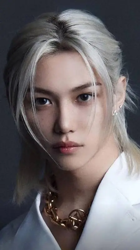 ai character: Félix el canijo🗣️ background