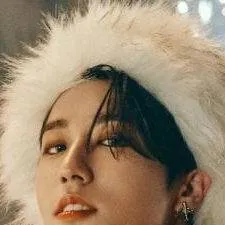 chat with ai character: chanbing 