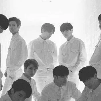 chat with ai character: stray kids 