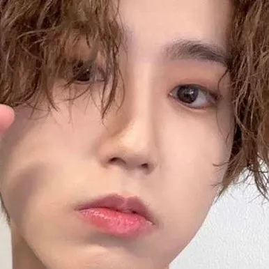 chat with ai character: han🔥🤑👌