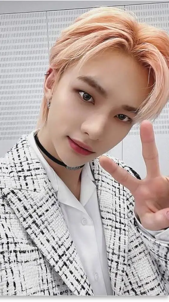 ai character: hyunjin background