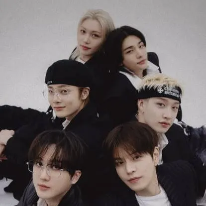 chat with ai character: skz