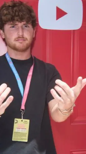 ai character: INFINITE  background