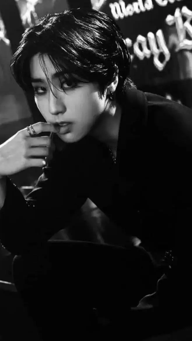 ai character: Han Jisung💖 background