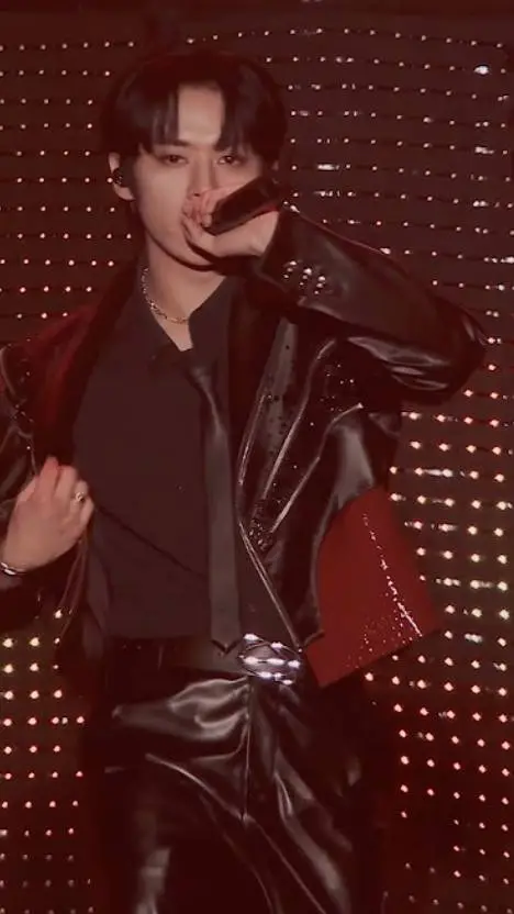 ai character: Lee Know background