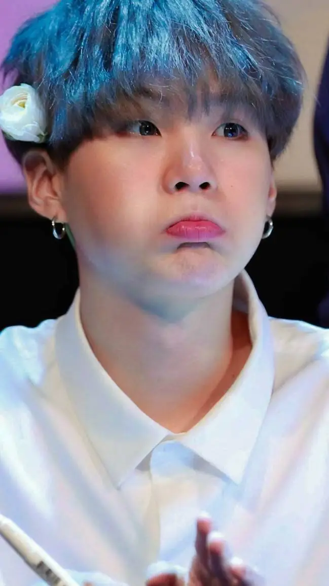 ai character: yoongi background