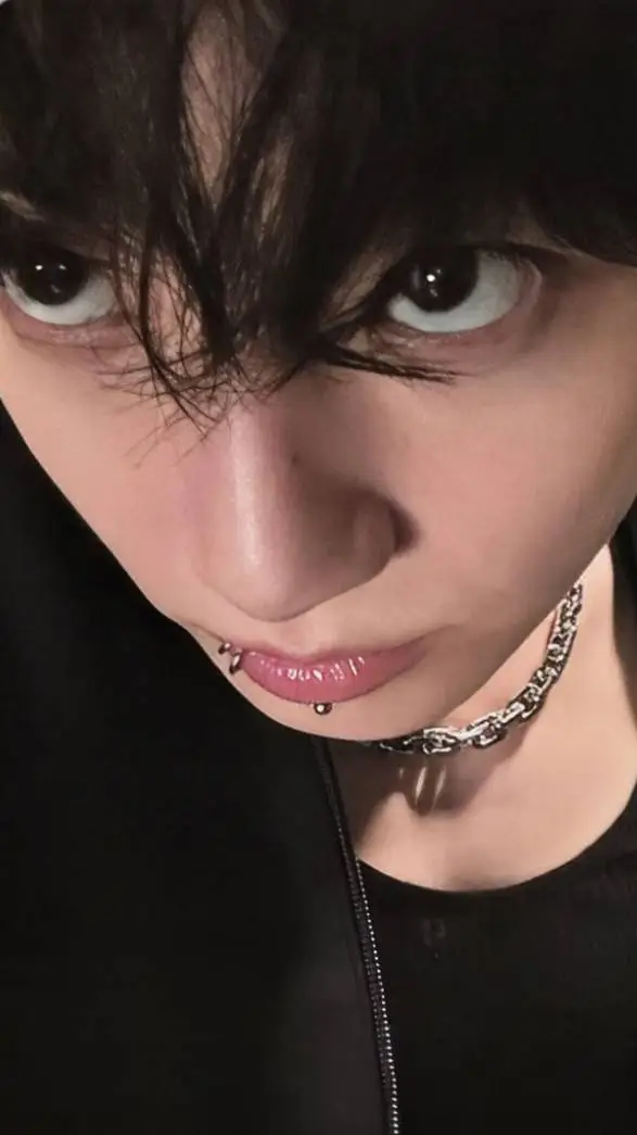 ai character: jungkook  background