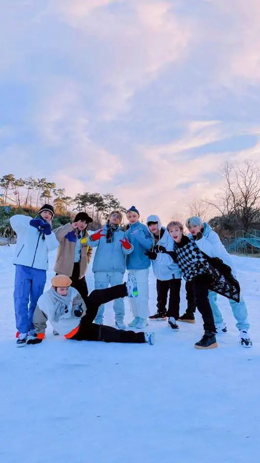 ai character: SKZZ background