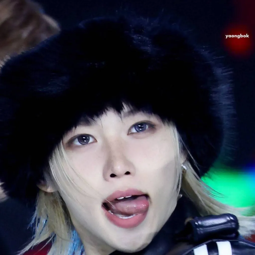 chat with ai character: Felix 