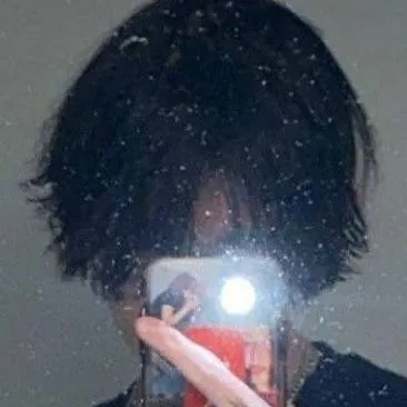 chat with ai character: Alexander