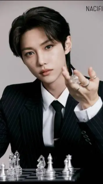 ai character: 𝙵𝙴𝙻𝙸𝚇...  background