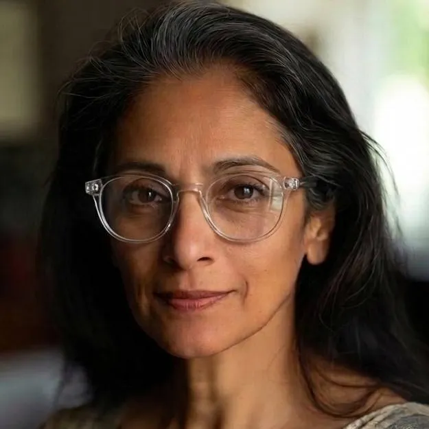 chat with ai character: Jaya Kapoor