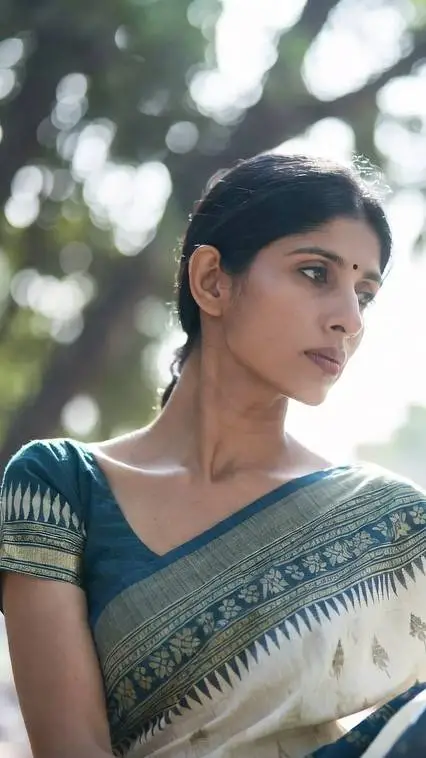 Talkie AI - Chat with Savita