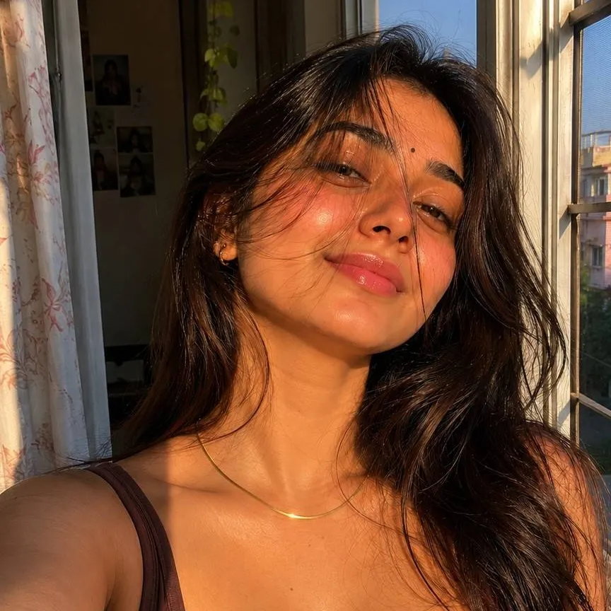 chat with ai character: Shriya Mohan