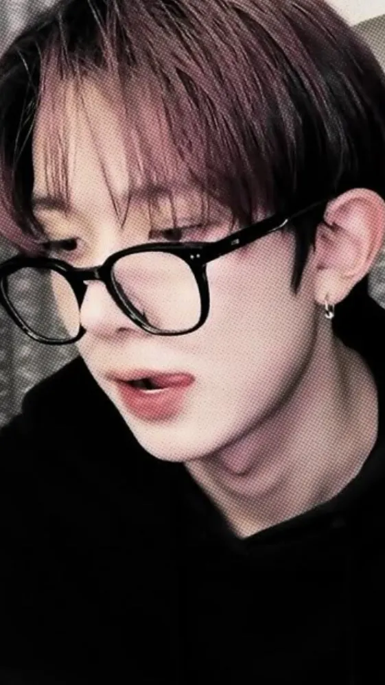 ai character: Heesung background