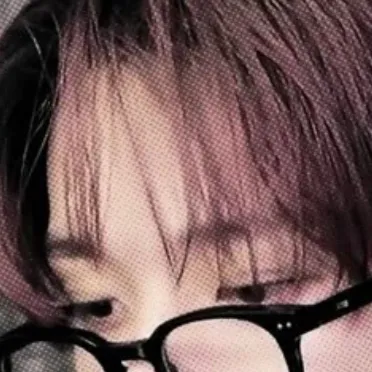 chat with ai character: Heesung