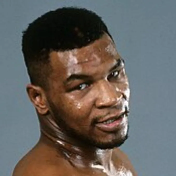 chat with ai character: boxer son