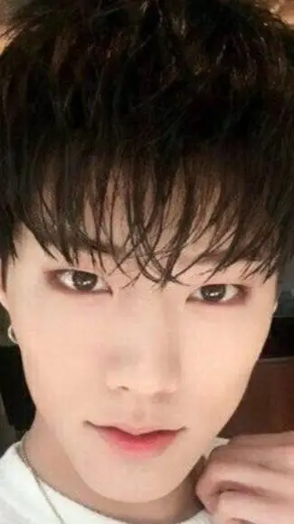 ai character: myung-uie background