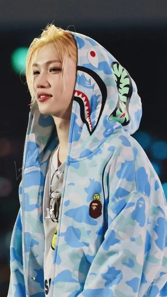 ai character: ♡𝖿ᥱᥣі᥊♡ background