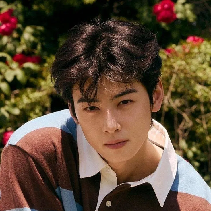 chat with ai character: ♡𝑪𝒉𝒂 𝑬𝒖𝒏 𝑾𝒐𝒐♡