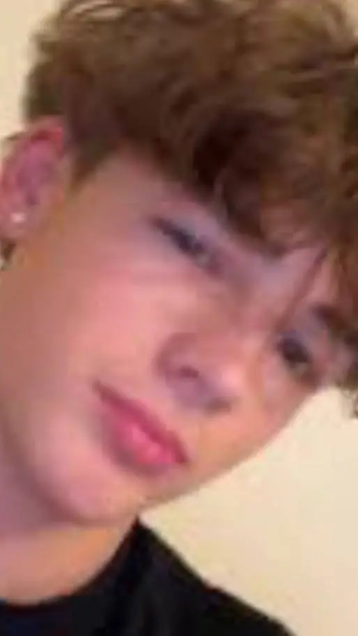 ai character: leo background