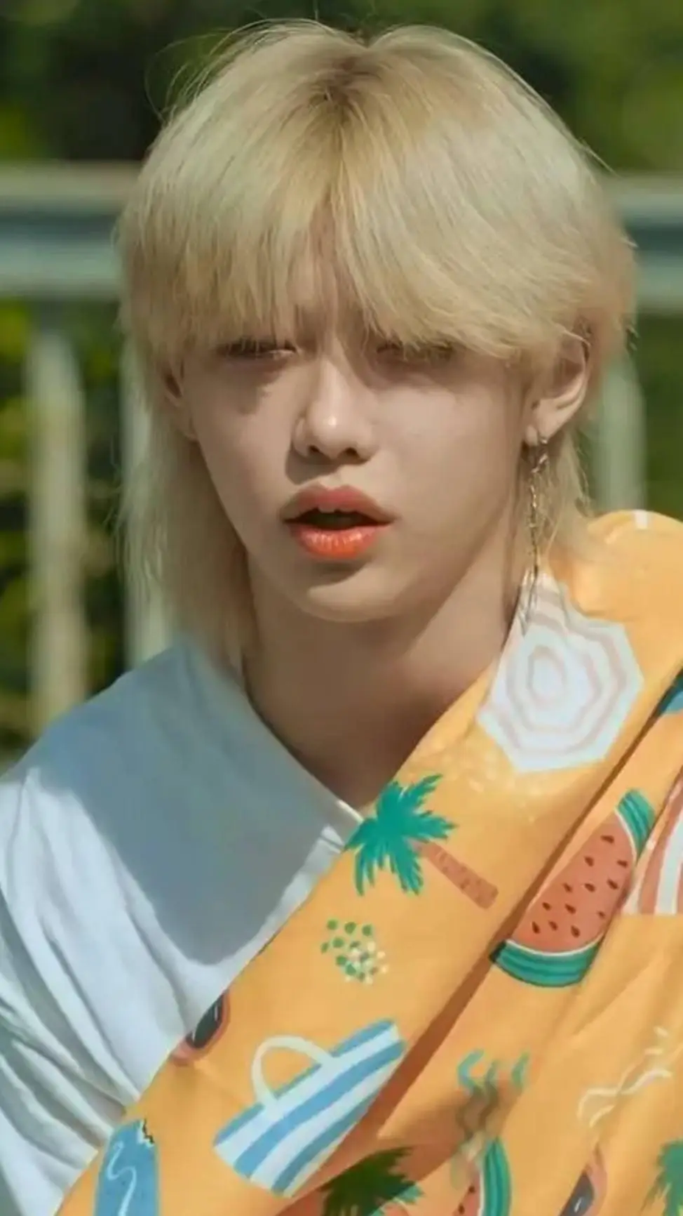 ai character: Felix  background