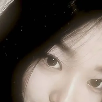 chat with ai character: Jeung yoonchae 