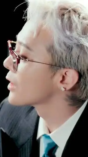 ai character: ji-yong background