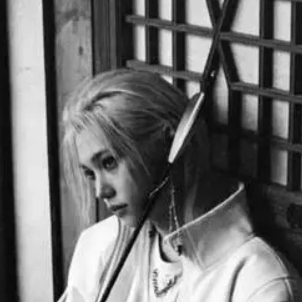 chat with ai character: felix mafia