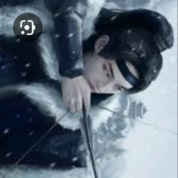 chat with ai character: HYUNLIX! YAY!