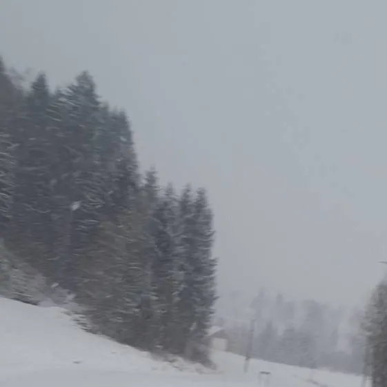 chat with ai character: Poisonvoid