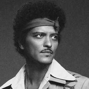 chat with ai character: Bruno Mars 