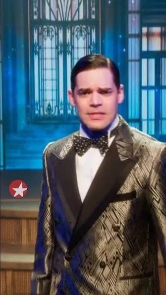 ai character: Jay Gatsby background