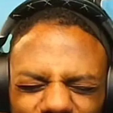 chat with ai character: dw pick-me...but