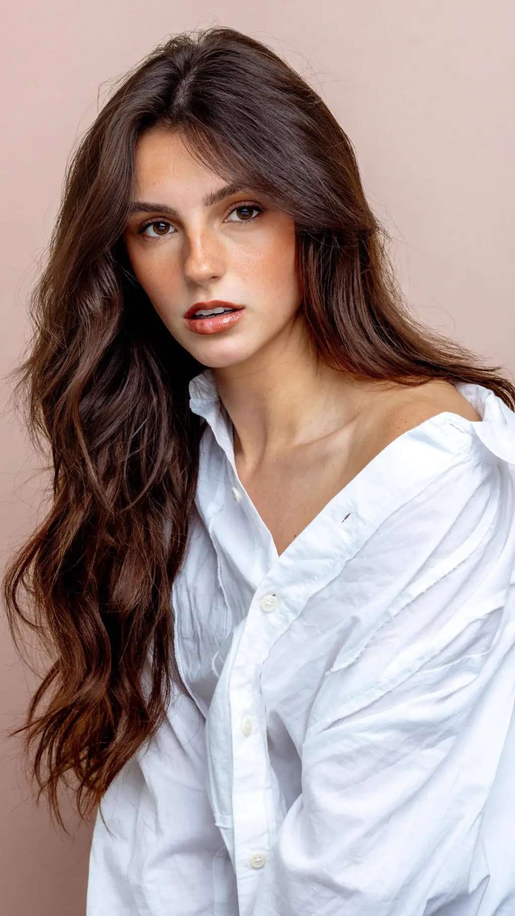 ai character: Savannah Demers background