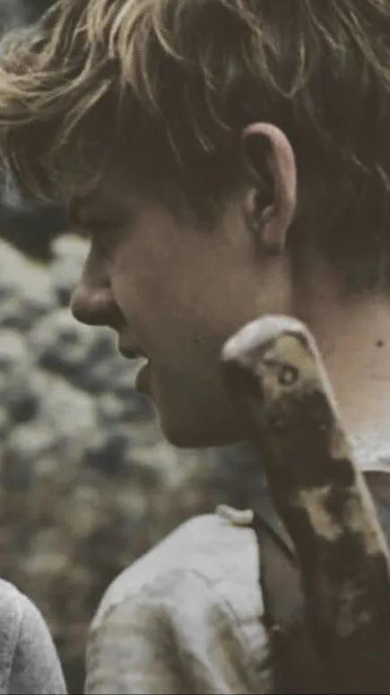 ai character: maze runner!!  background