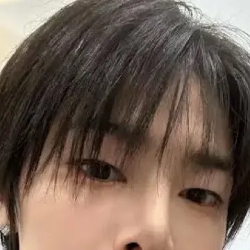 chat with ai character: Stray kids drunk