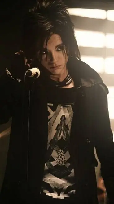 ai character: Bill Kaulitz background