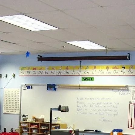 chat with ai character: 💮SCHOOL💮