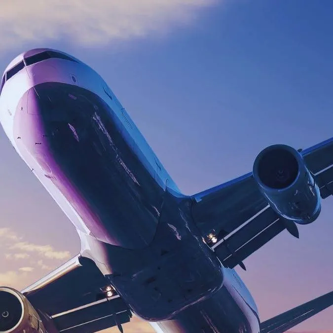 chat with ai character: avion