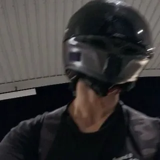 chat with ai character: Isaac~