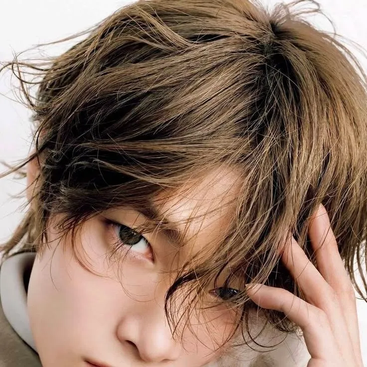 chat with ai character: 𓍢ִ໋ Yang 𝖩𝖾𝗈𝗇𝗀𝗂𝗇 🐾