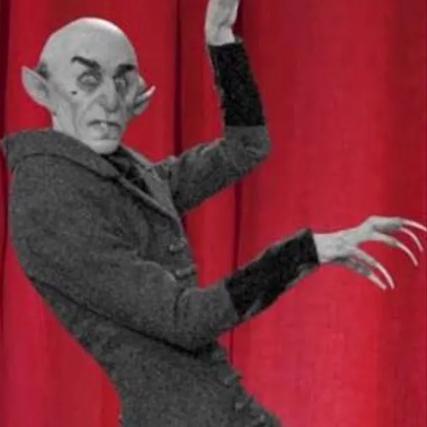 chat with ai character: Nosferatu