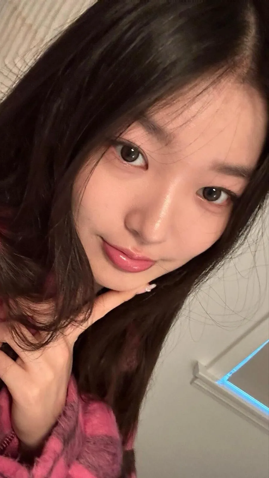 ai character: Yoonchae background