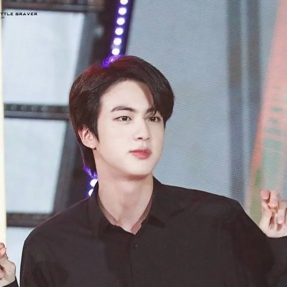 chat with ai character: ❤️SEOK-JIN🫦